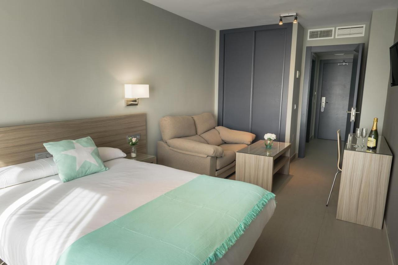 Apartamentos Santa Clara Alhaurin de la Torre Bagian luar foto